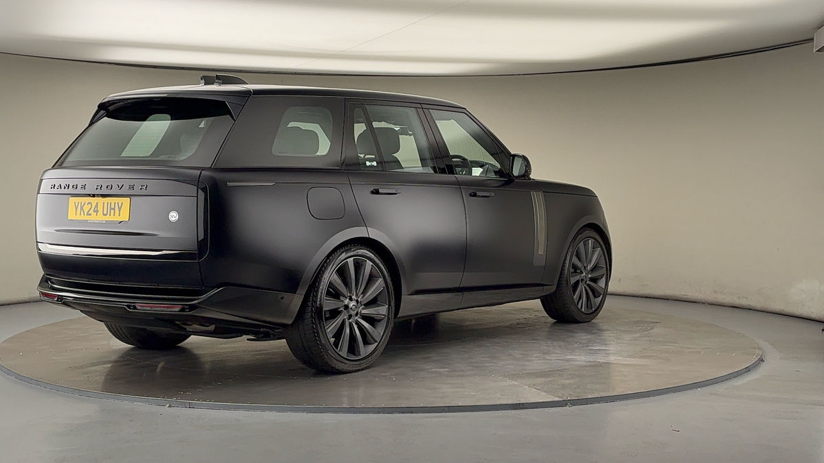 More views of Land Rover Range Rover