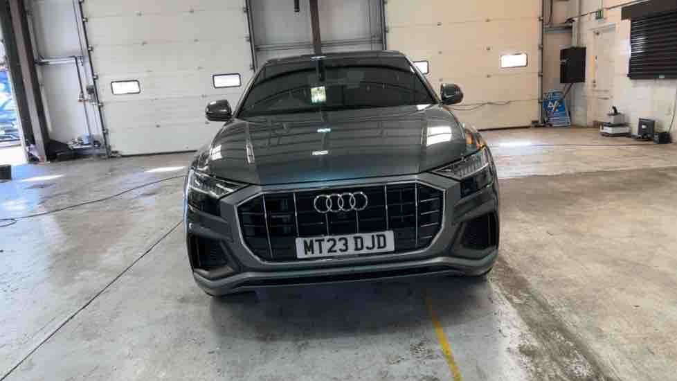 More views of Audi Q8