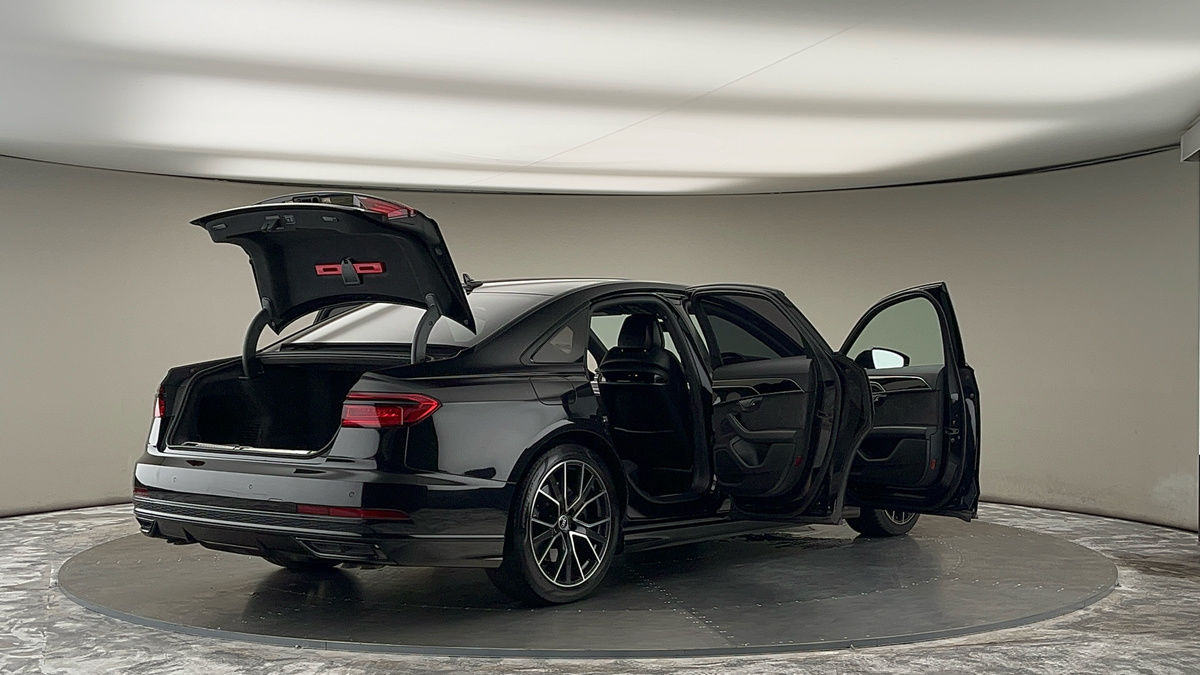 More views of Audi A8