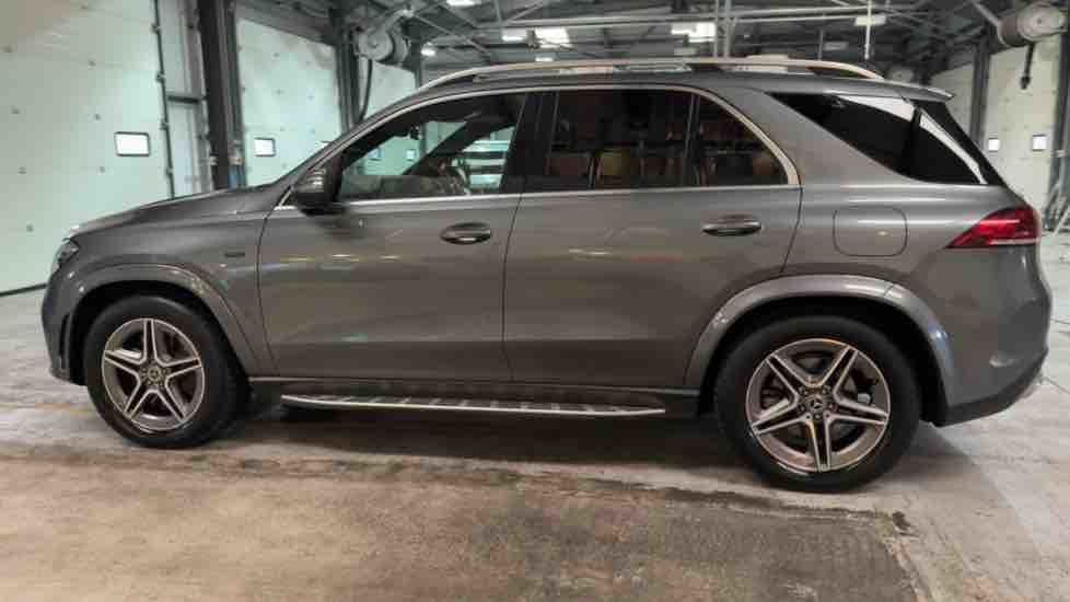 More views of Mercedes-Benz GLE