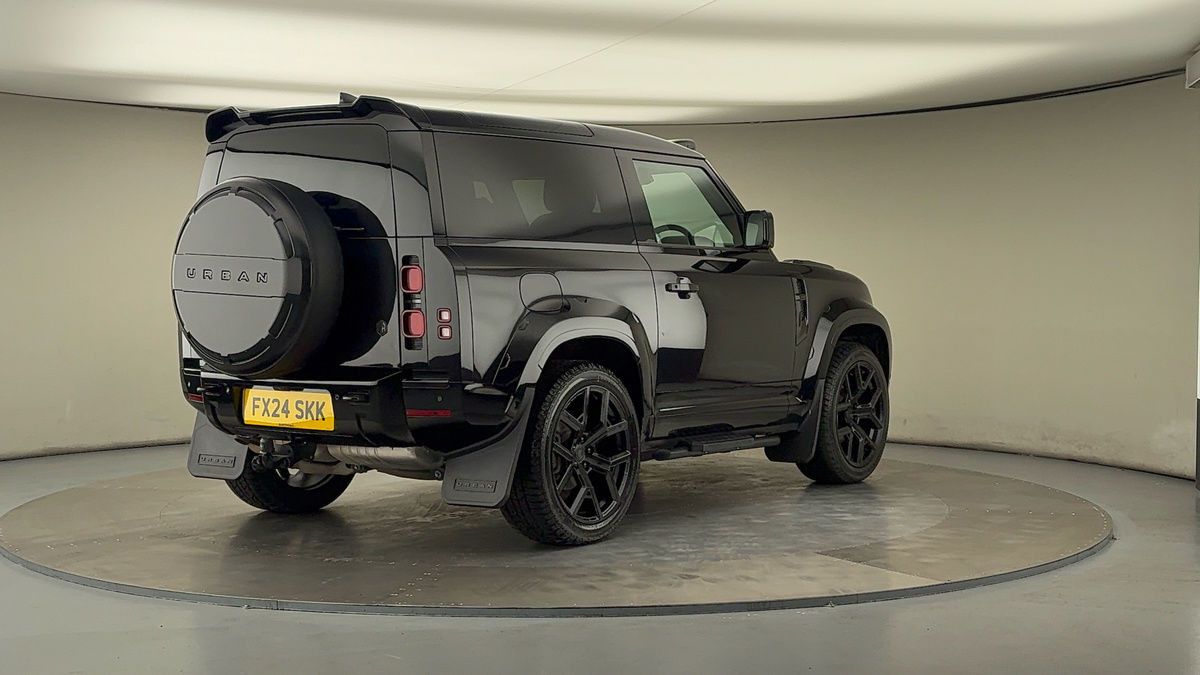 More views of Land Rover Defender 90