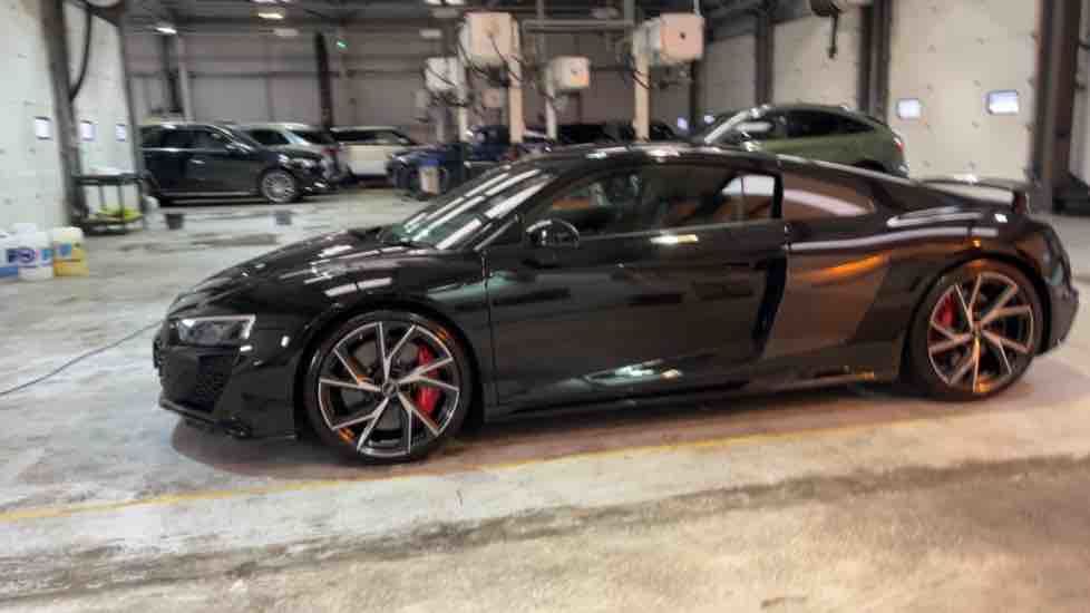 More views of Audi R8