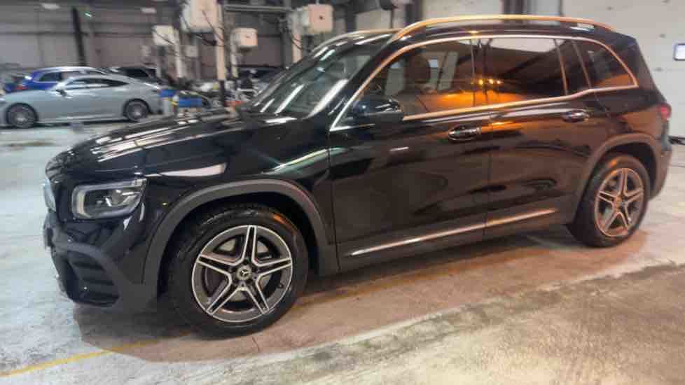 More views of Mercedes-Benz GLB