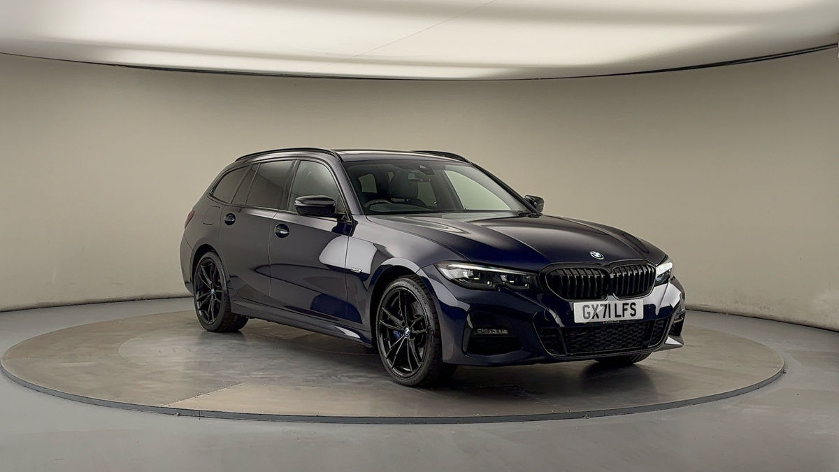 BMW 3 Series Sticky Header Image
