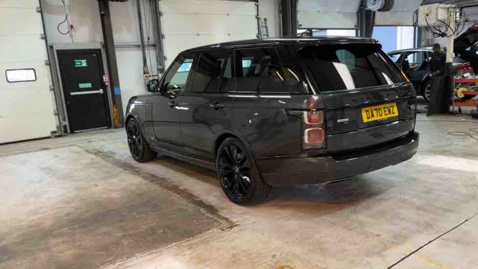 More views of Land Rover Range Rover