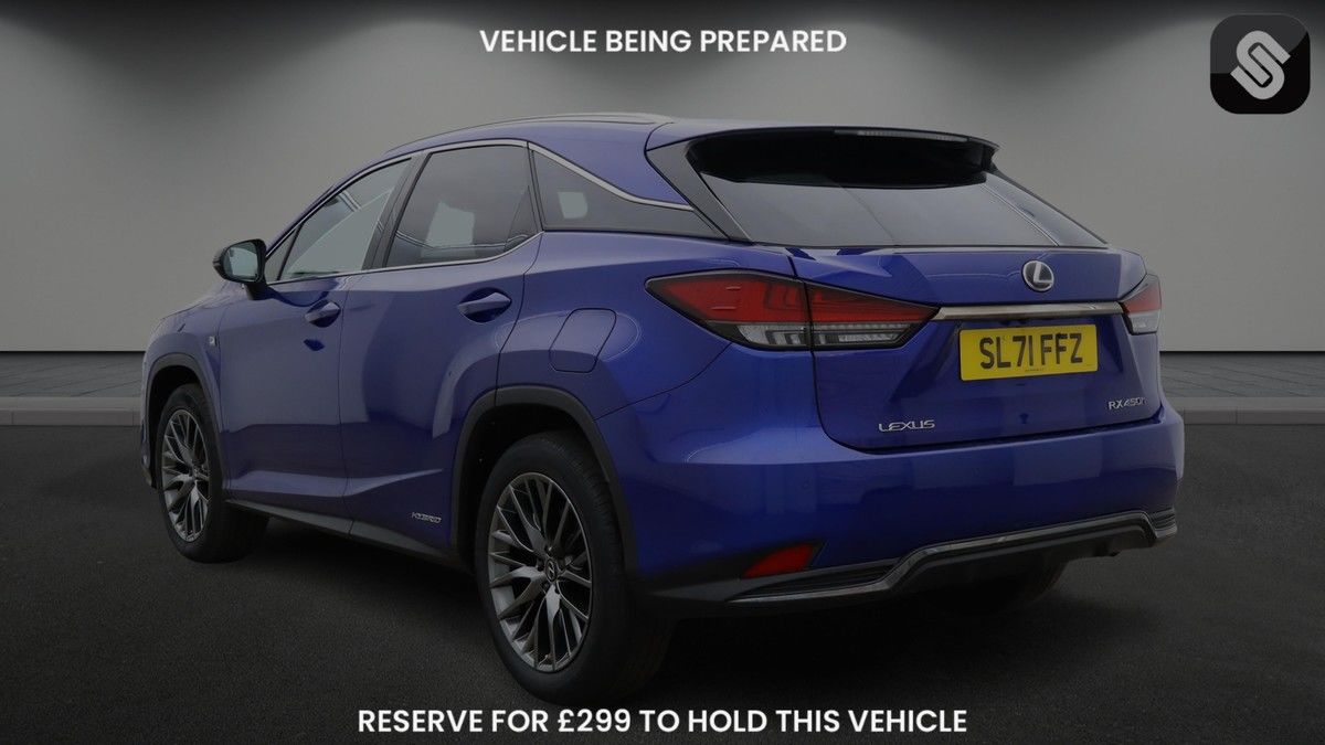Lexus RX Image 3