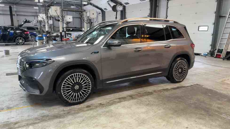 More views of Mercedes-Benz EQB
