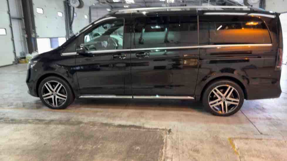 More views of Mercedes-Benz V Class