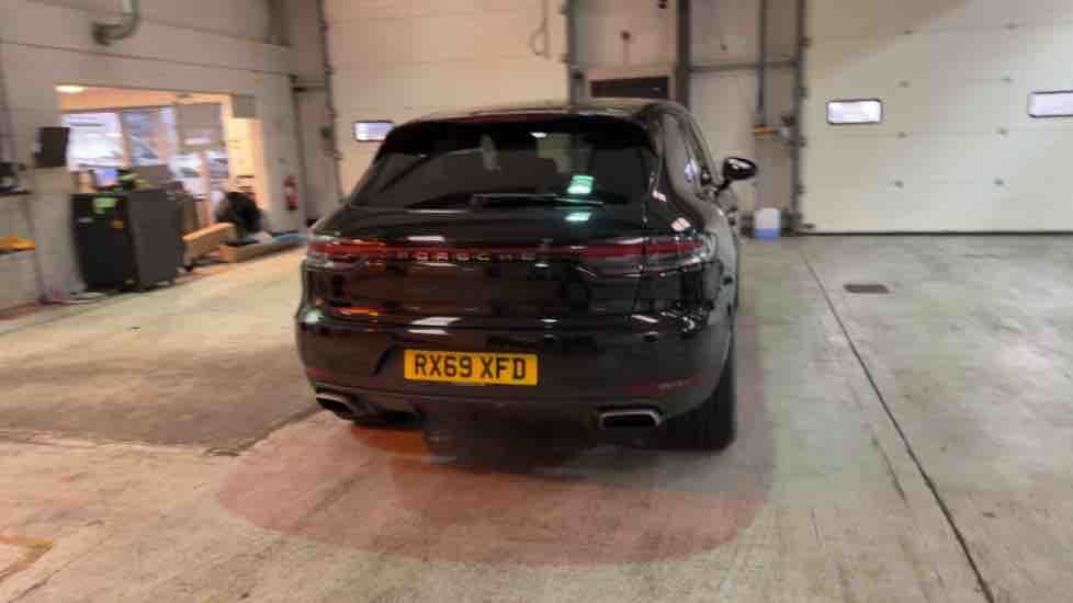 More views of Porsche Macan
