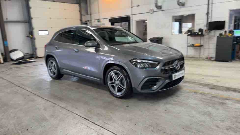 More views of Mercedes-Benz GLA
