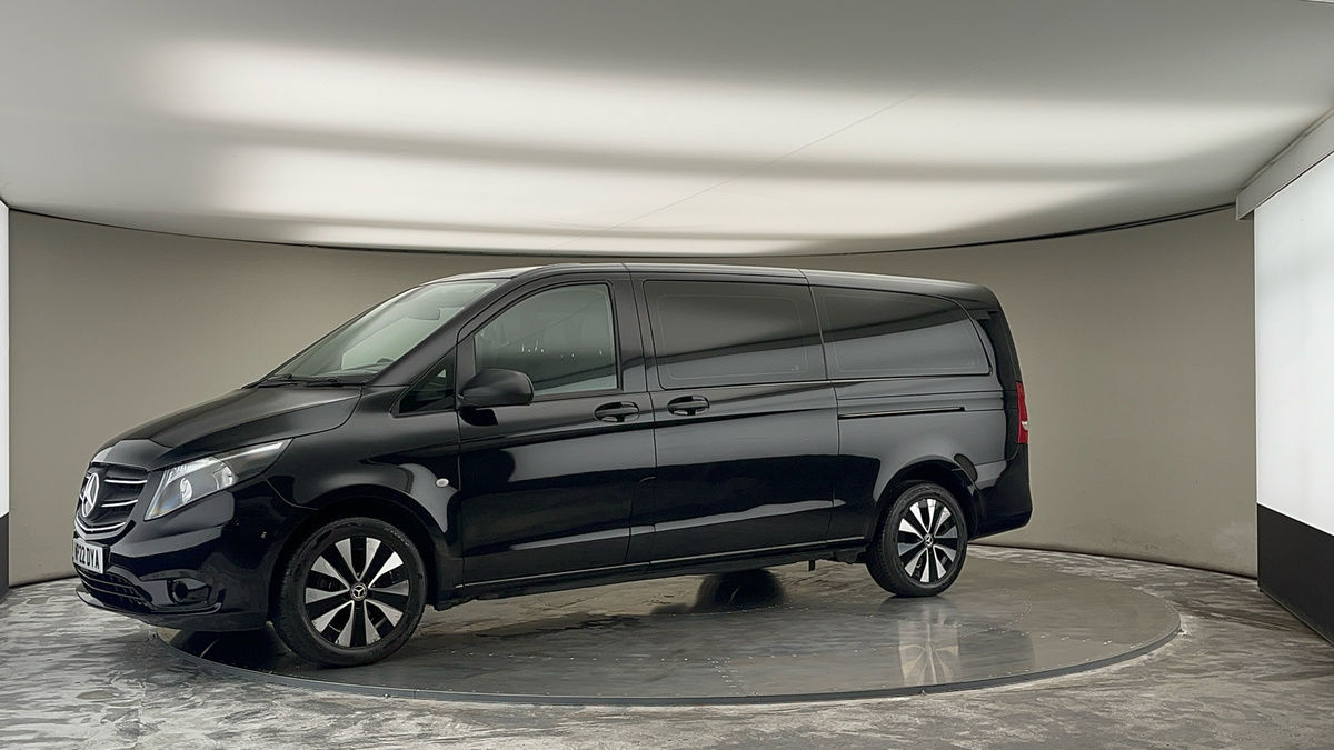 More views of Mercedes-Benz Vito