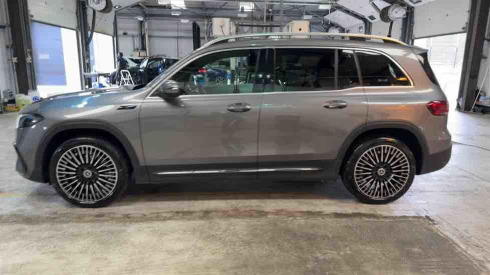 More views of Mercedes-Benz EQB