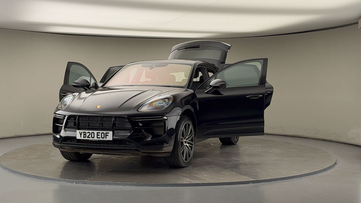More views of Porsche Macan