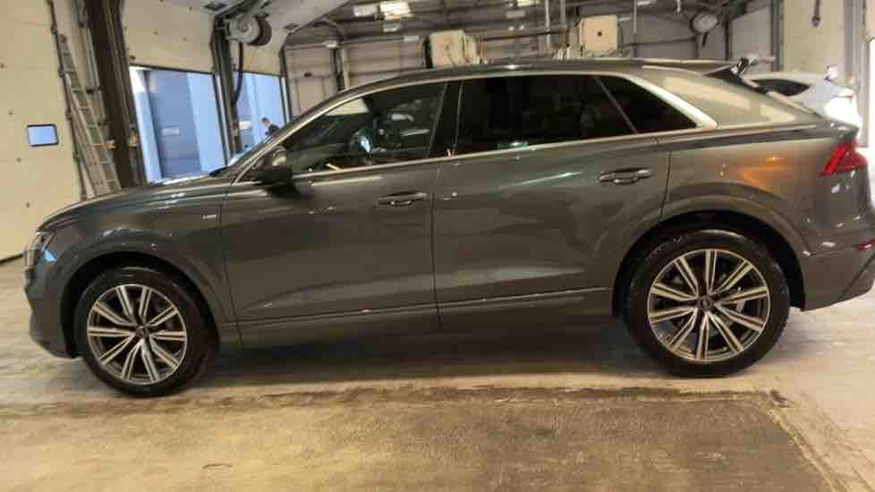 More views of Audi Q8