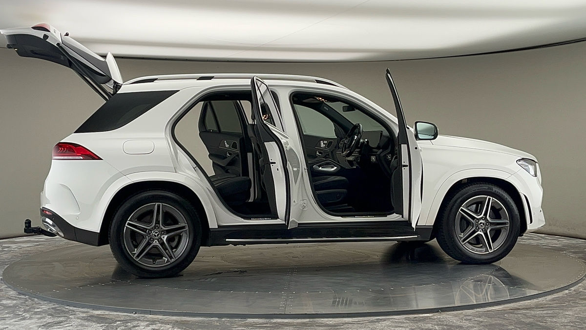 More views of Mercedes-Benz GLE