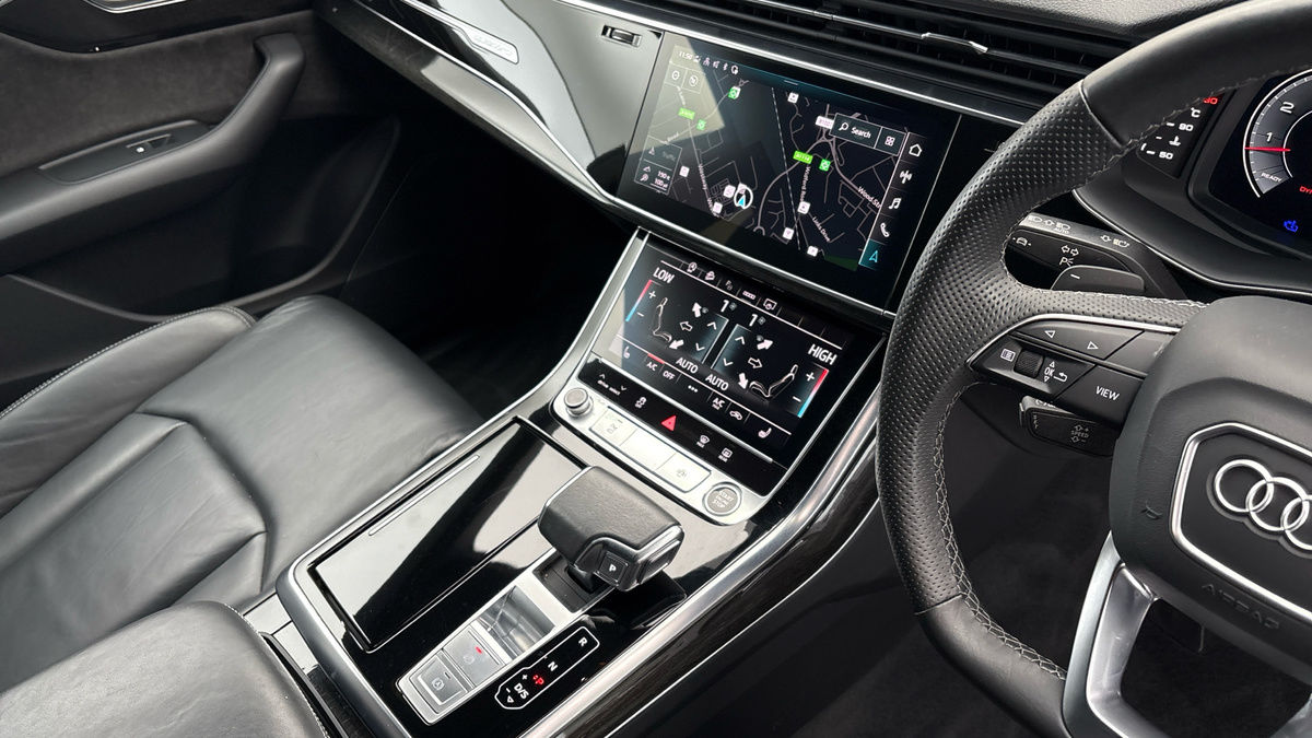 Audi Q8 Image 18