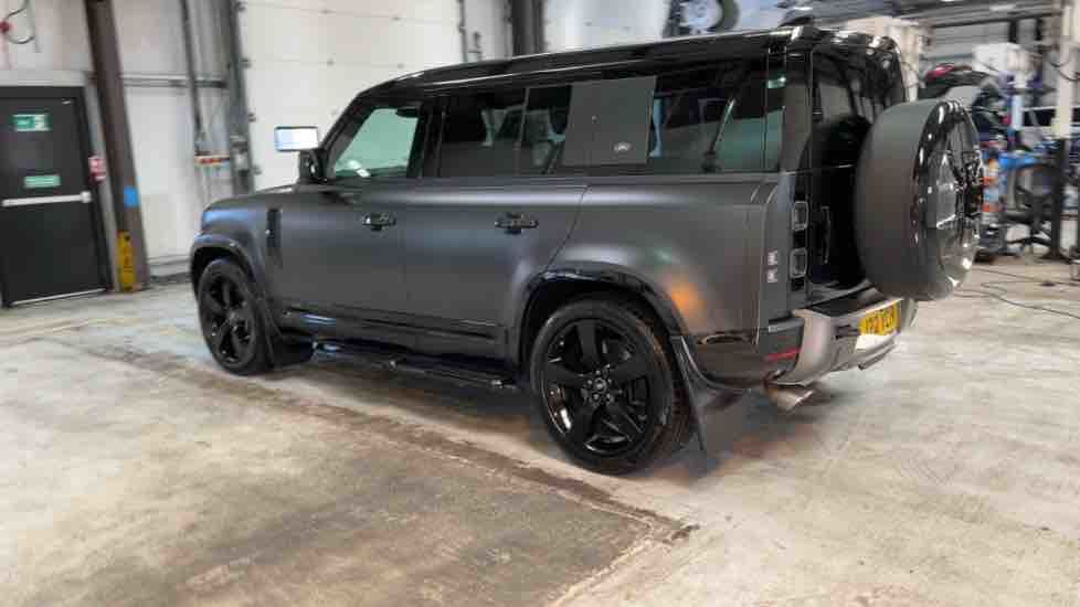 More views of Land Rover Defender 110