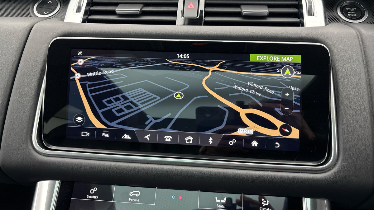 Land Rover Range Rover Sport Image 17