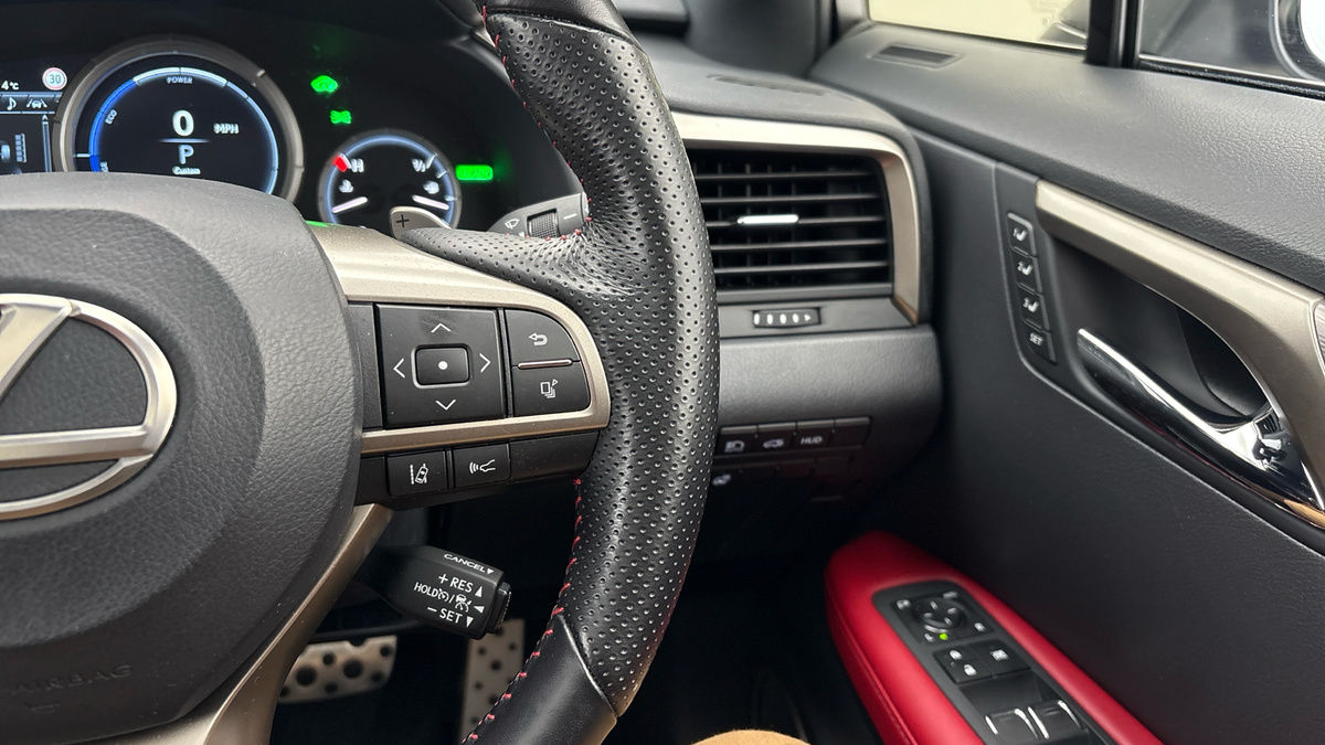Lexus RX Image 14