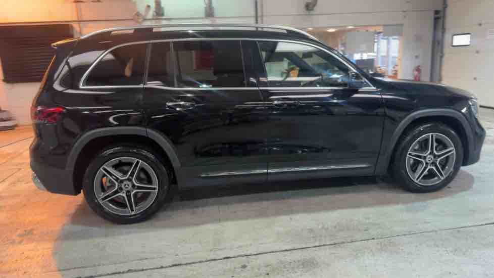 More views of Mercedes-Benz GLB