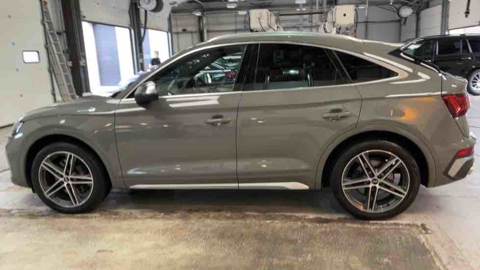 More views of Audi SQ5