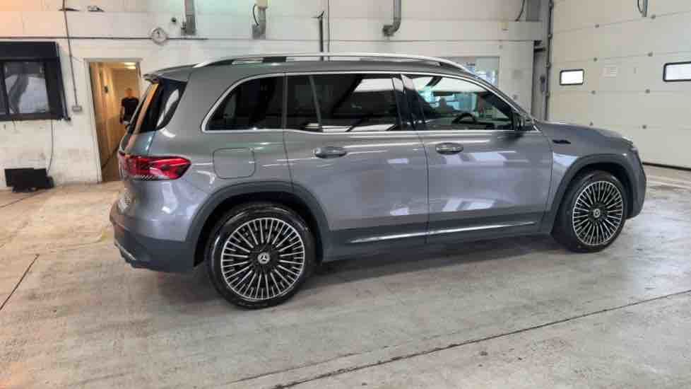More views of Mercedes-Benz EQB