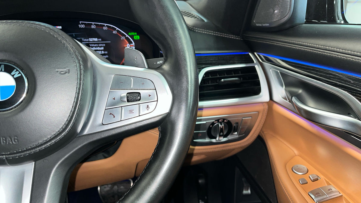 BMW 7 Series Image 14