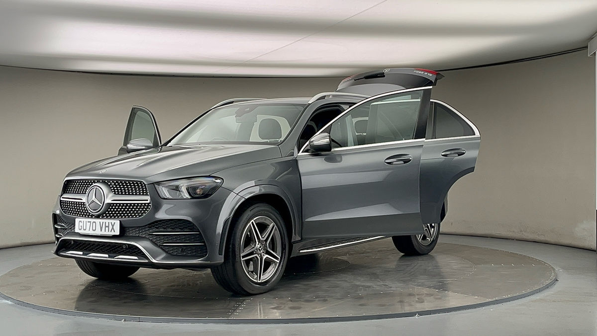 More views of Mercedes-Benz GLE