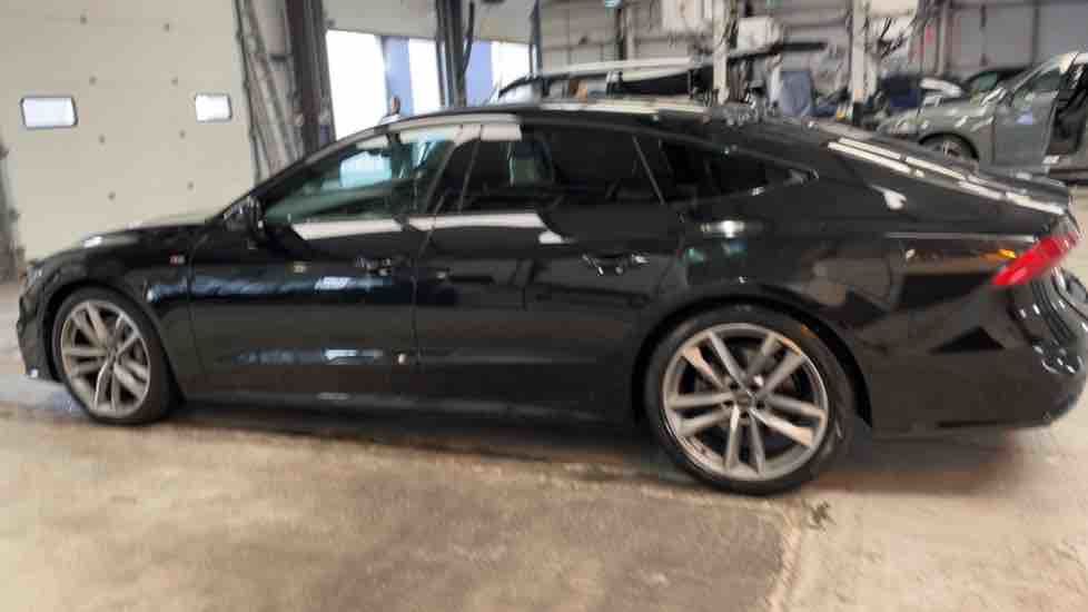 More views of Audi A7