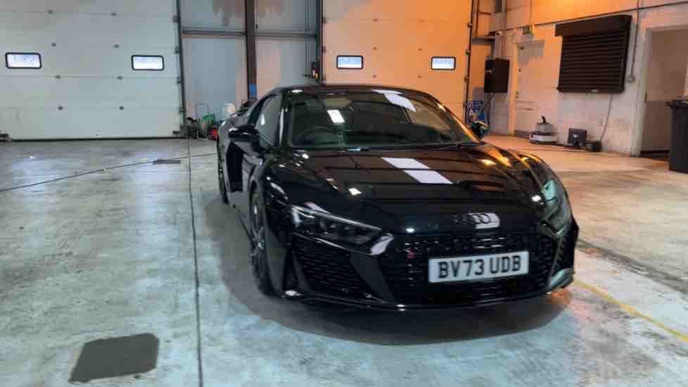 More views of Audi R8