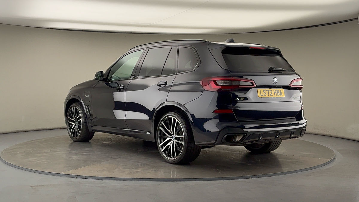 BMW X5 Image 2