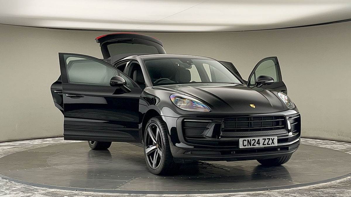 More views of Porsche Macan