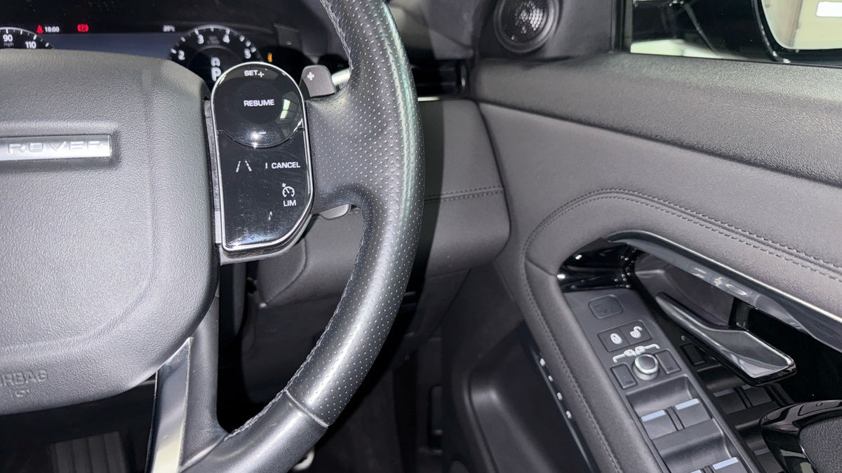 Land Rover Range Rover Evoque Image 14
