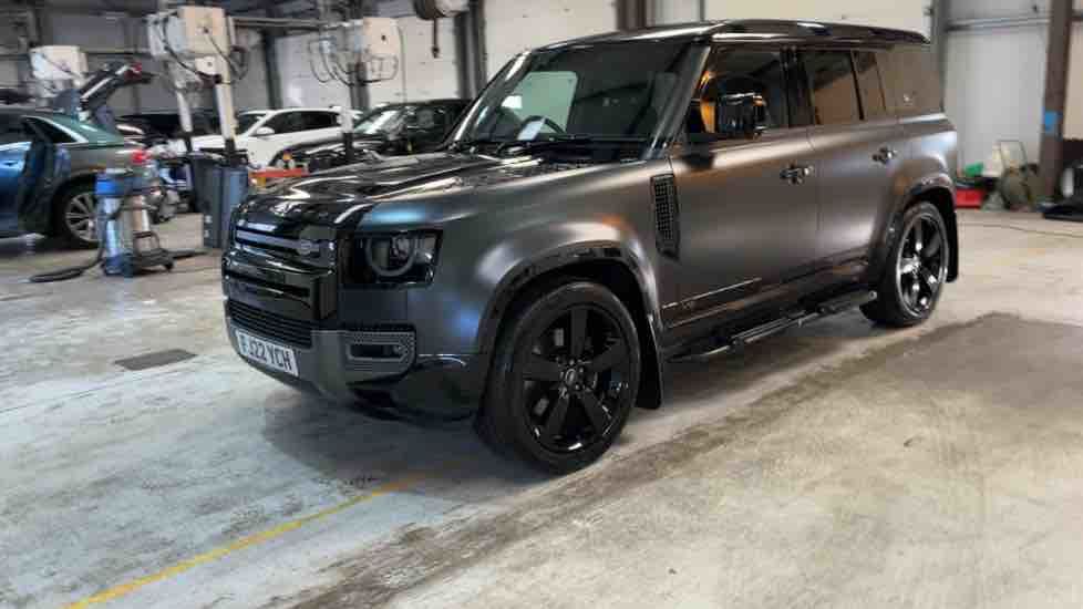 More views of Land Rover Defender 110