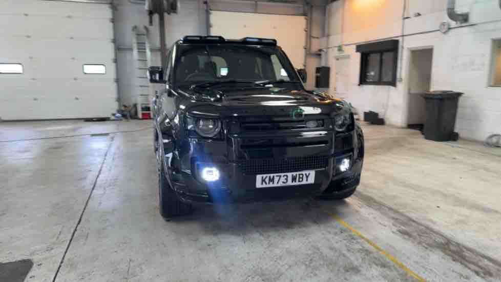 More views of Land Rover Defender 110