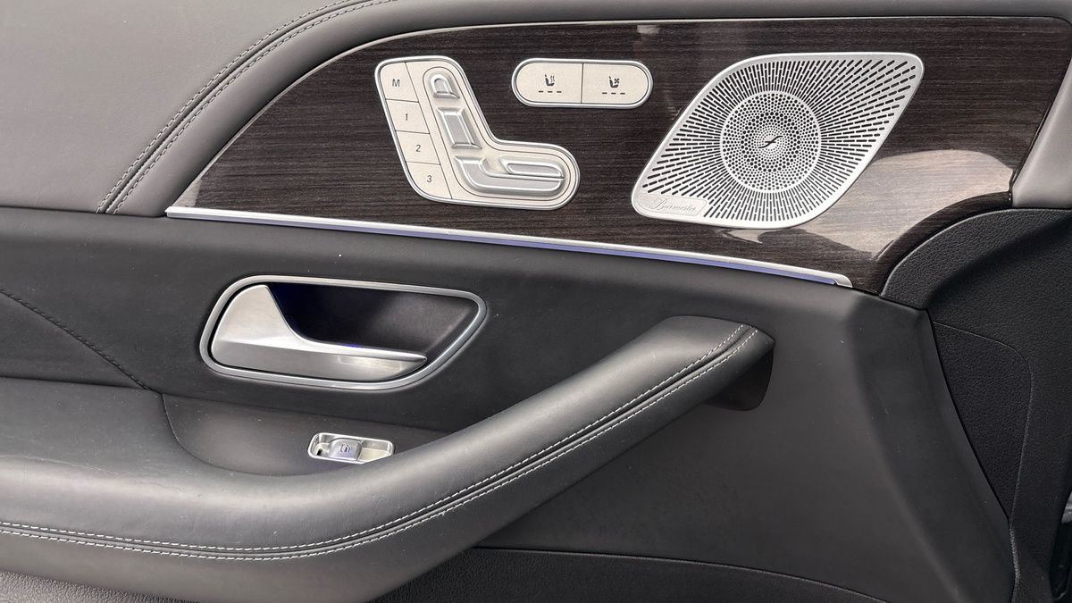 Mercedes-Benz GLS Image 19