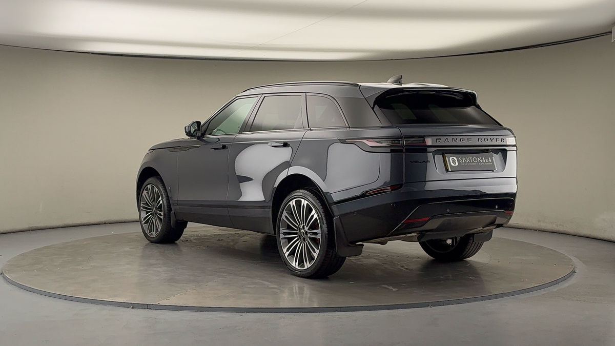 Land Rover Range Rover Velar Image 2