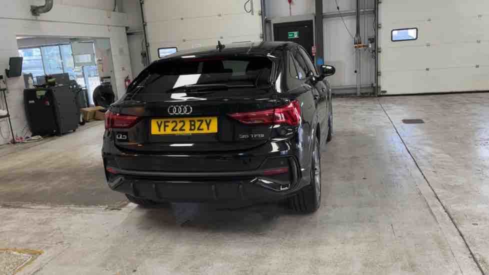 More views of Audi Q3