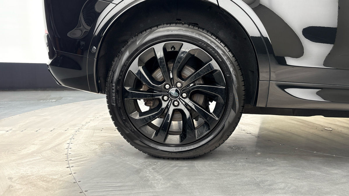 Land Rover Discovery Sport Image 10