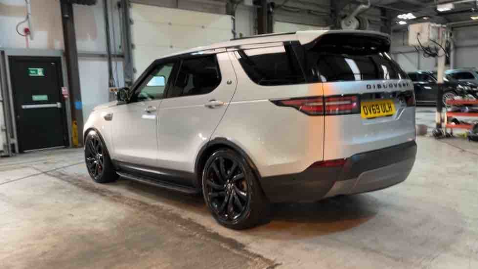 More views of Land Rover Discovery
