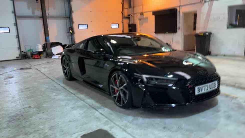 More views of Audi R8