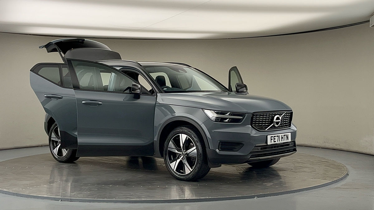 More views of Volvo XC40