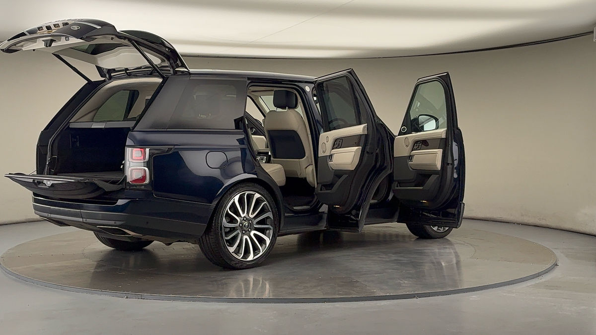 More views of Land Rover Range Rover