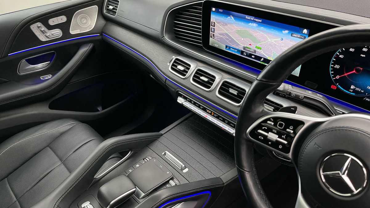 Mercedes-Benz GLS Image 18