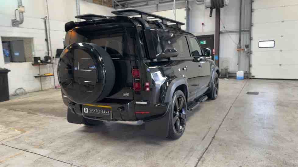 More views of Land Rover Defender 110