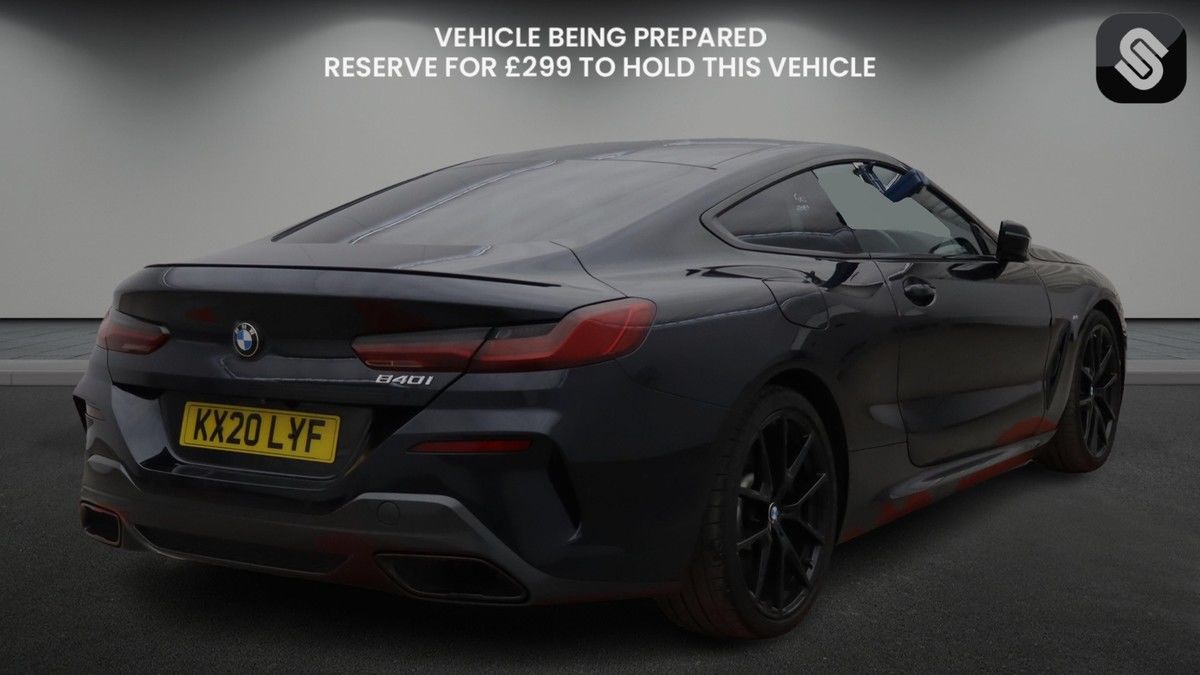BMW 8 Series Image 4