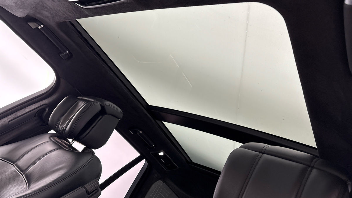 Land Rover Range Rover Image 6