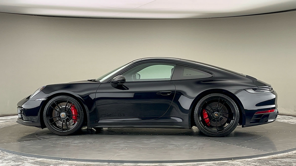 More views of Porsche 911