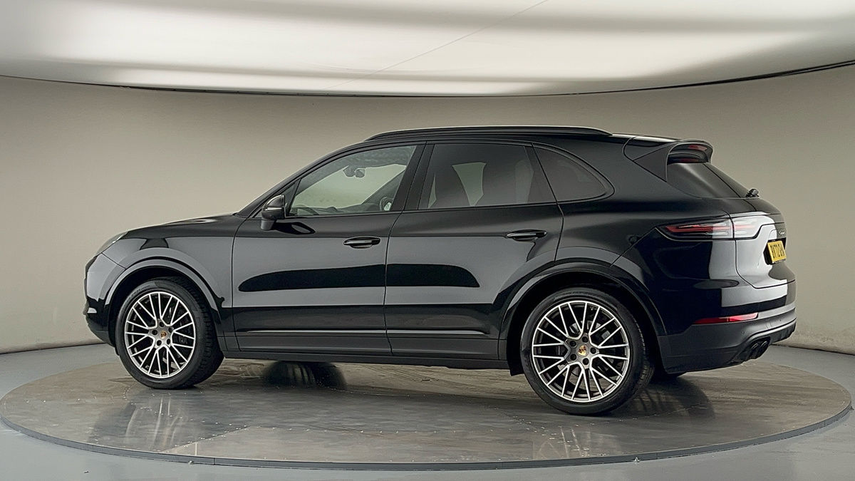 More views of Porsche Cayenne