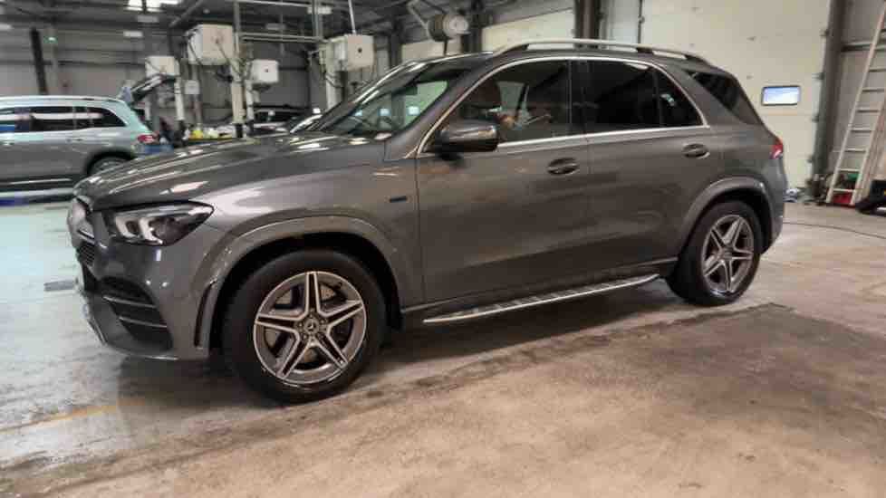 More views of Mercedes-Benz GLE